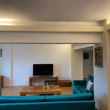 Old Town Apartment With Panoramic View Bukarest Kültér fotó