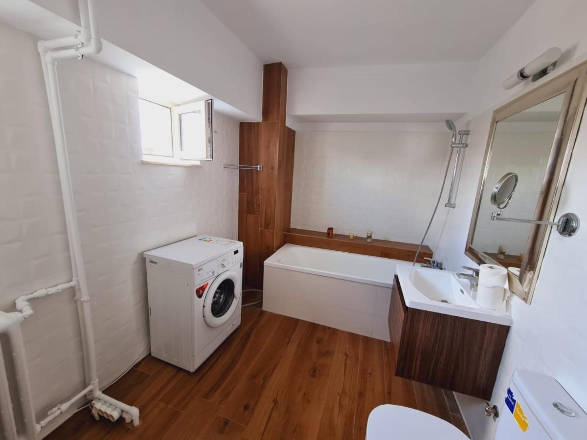 Old Town Apartment With Panoramic View Bukarest Kültér fotó