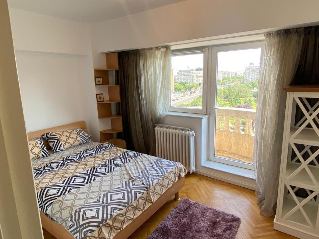 Old Town Apartment With Panoramic View Bukarest Kültér fotó