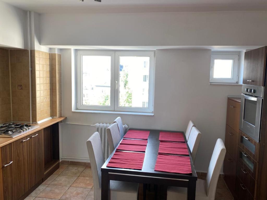 Old Town Apartment With Panoramic View Bukarest Kültér fotó