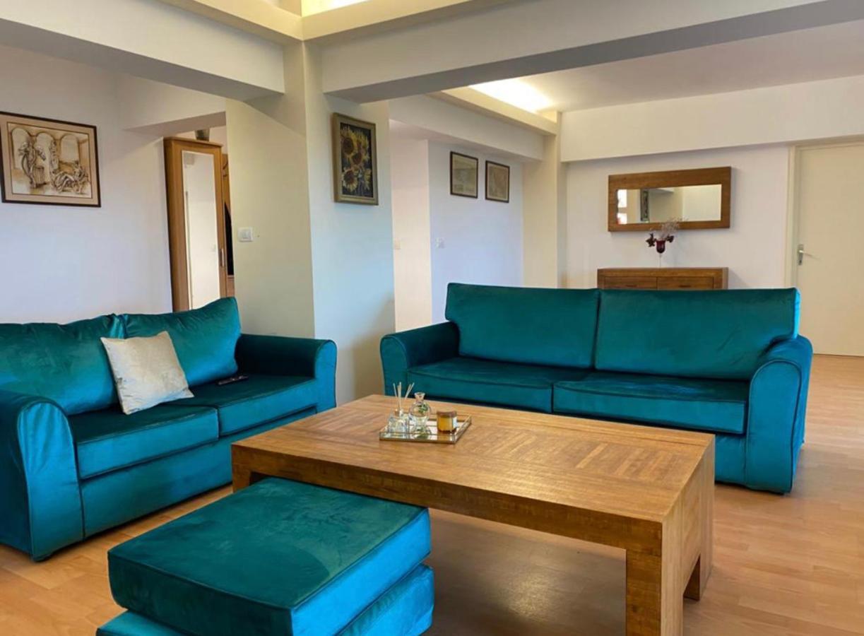 Old Town Apartment With Panoramic View Bukarest Kültér fotó