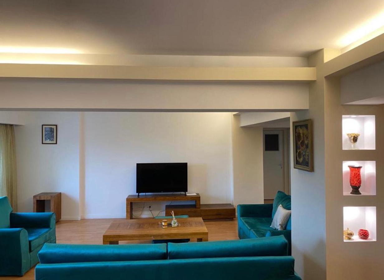 Old Town Apartment With Panoramic View Bukarest Kültér fotó